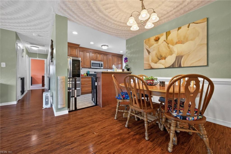 Photo 5 of 26 residential for sale in Portsmouth virginia