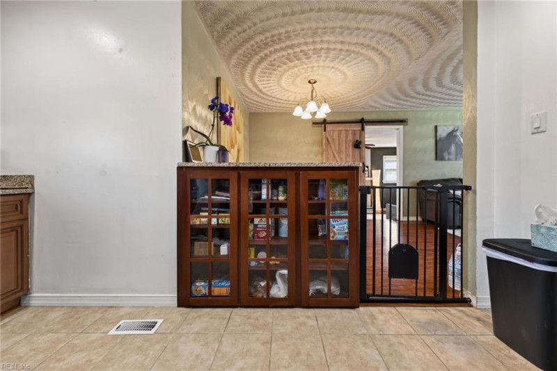 Photo 8 of 26 residential for sale in Portsmouth virginia