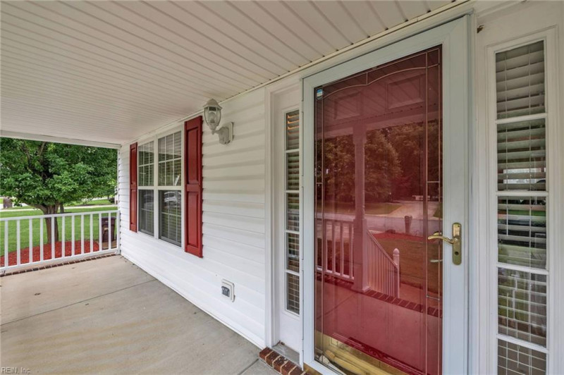 Photo 4 of 37 residential for sale in Chesapeake virginia Photo 4 of 37 residential for sale in Chesapeake virginia