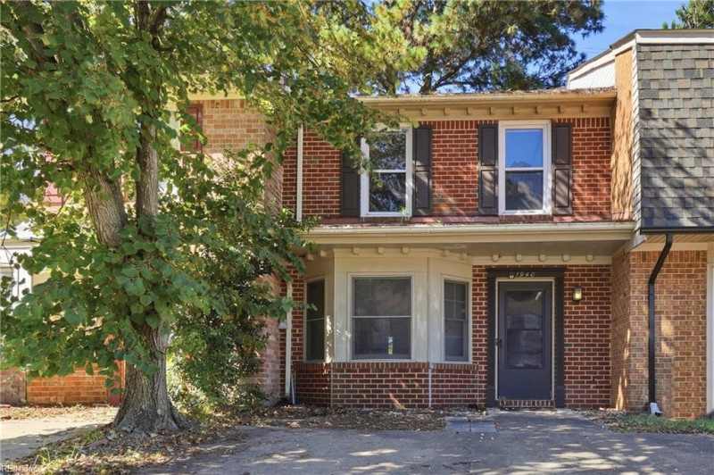 Photo 1 of 28 residential for sale in Chesapeake virginia