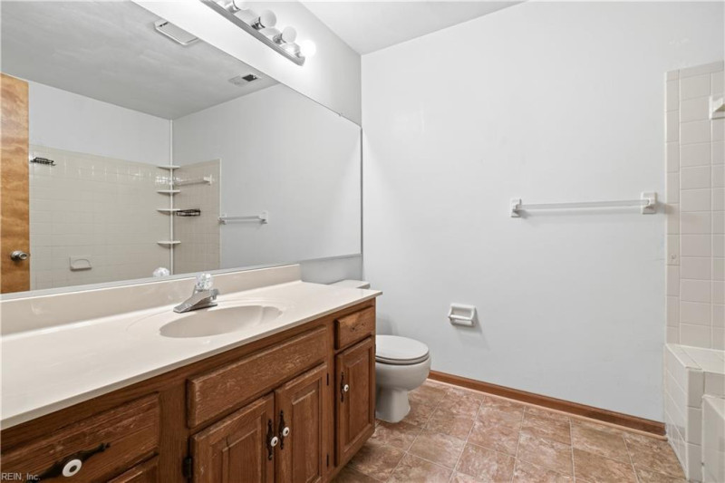 Photo 20 of 28 residential for sale in Chesapeake virginia