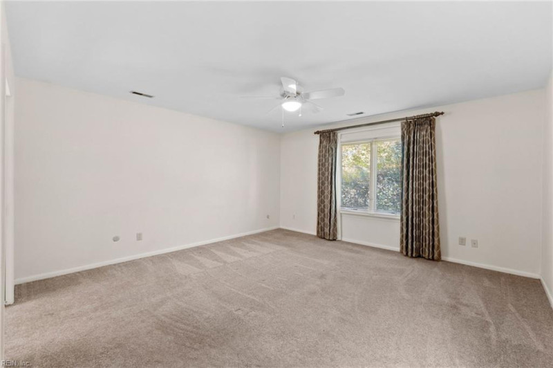 Photo 18 of 38 residential for sale in Virginia Beach virginia