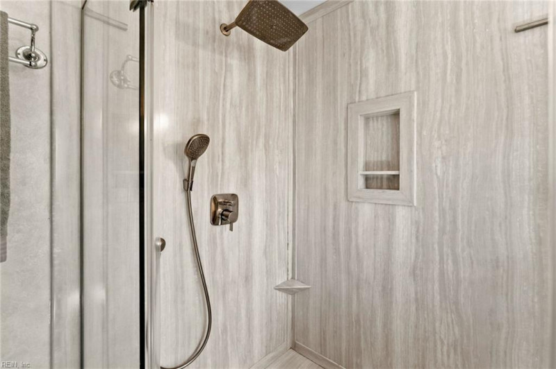 Photo 23 of 38 residential for sale in Virginia Beach virginia
