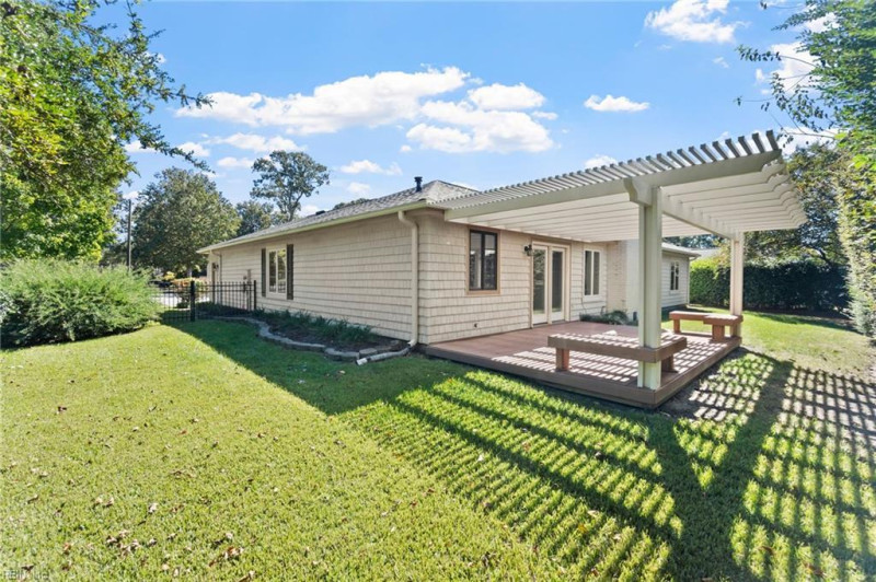 Photo 34 of 38 residential for sale in Virginia Beach virginia
