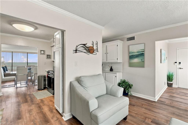Photo 7 of 33 residential for sale in Virginia Beach virginia