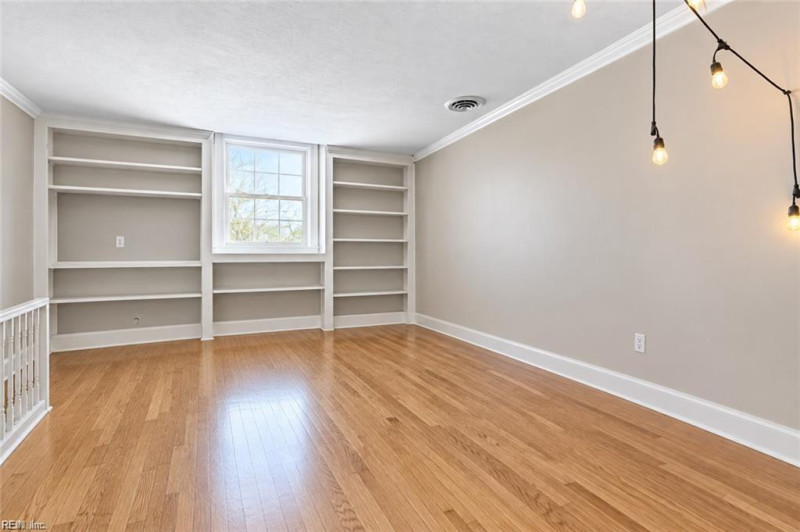 Photo 18 of 40 residential for sale in Chesapeake virginia Photo 18 of 40 residential for sale in Chesapeake virginia
