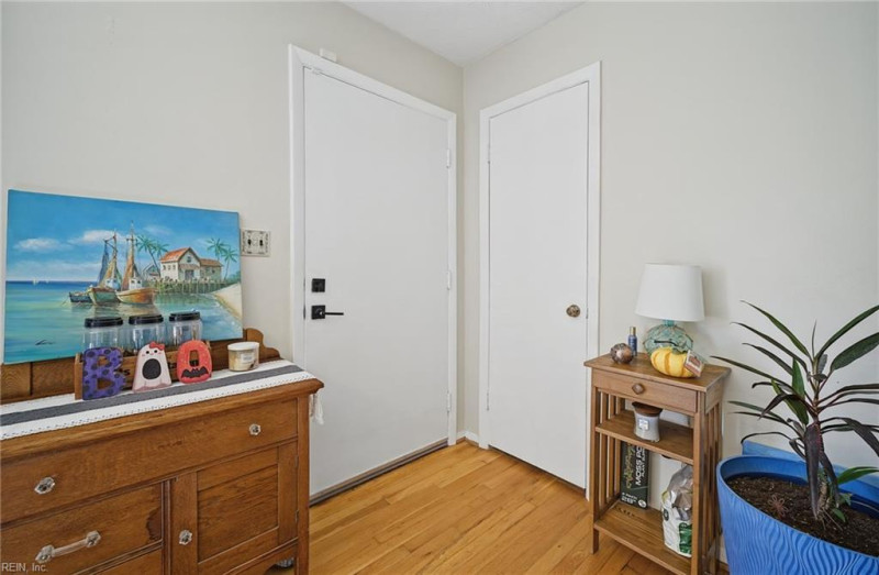 Photo 4 of 46 residential for sale in Norfolk virginia Photo 4 of 46 residential for sale in Norfolk virginia
