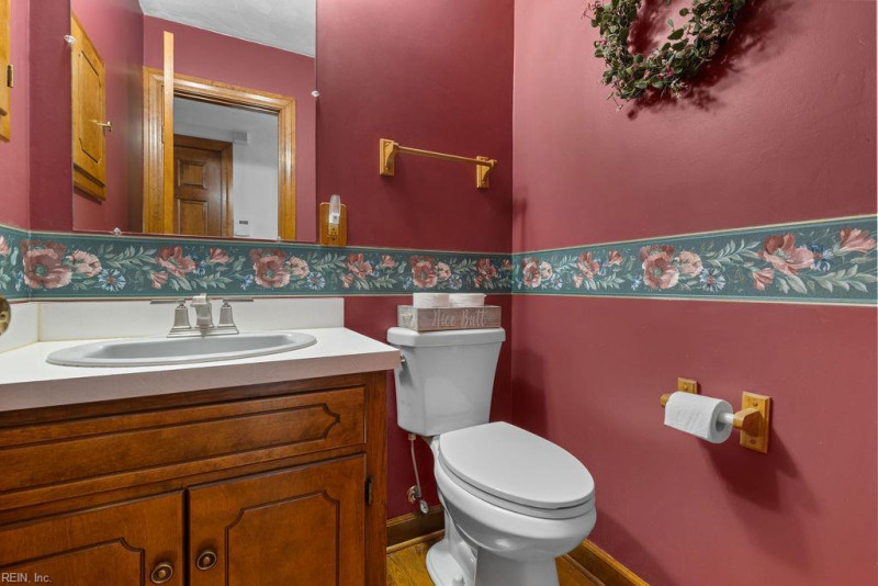 Photo 15 of 45 residential for sale in Franklin virginia