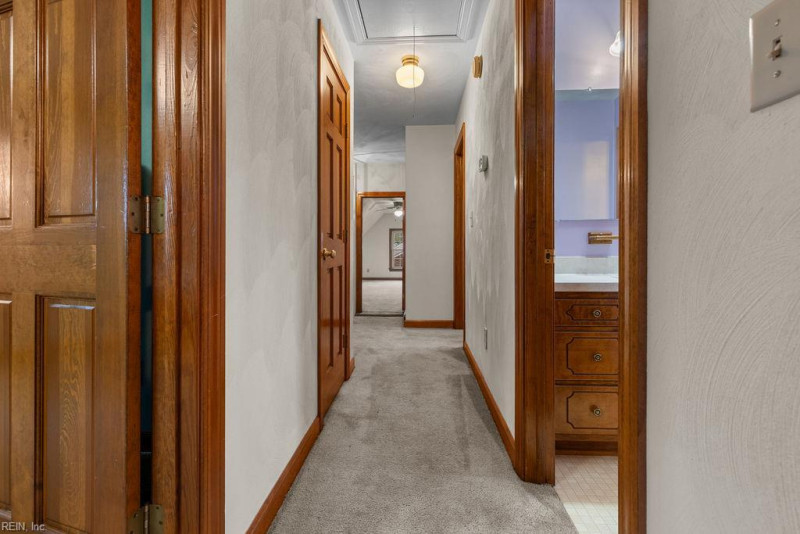 Photo 21 of 45 residential for sale in Franklin virginia