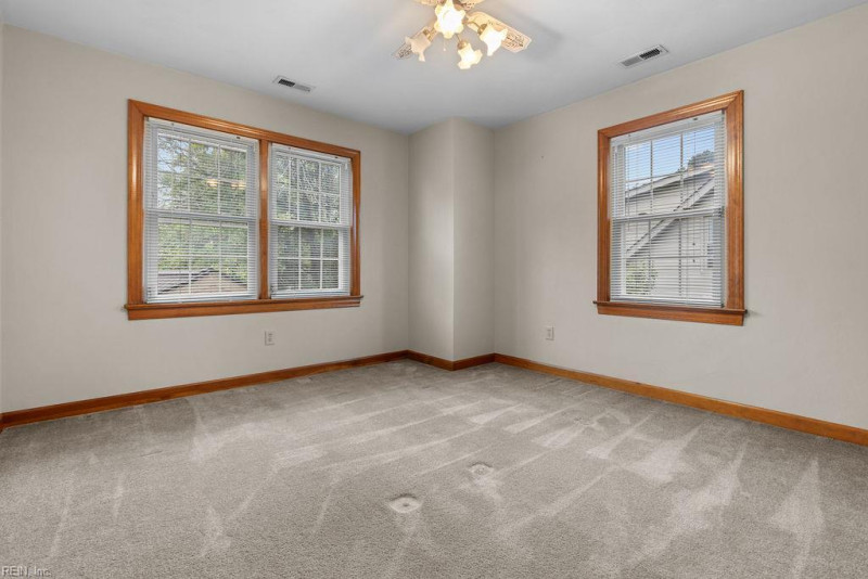 Photo 22 of 45 residential for sale in Franklin virginia
