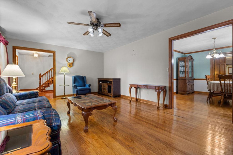 Photo 4 of 45 residential for sale in Franklin virginia