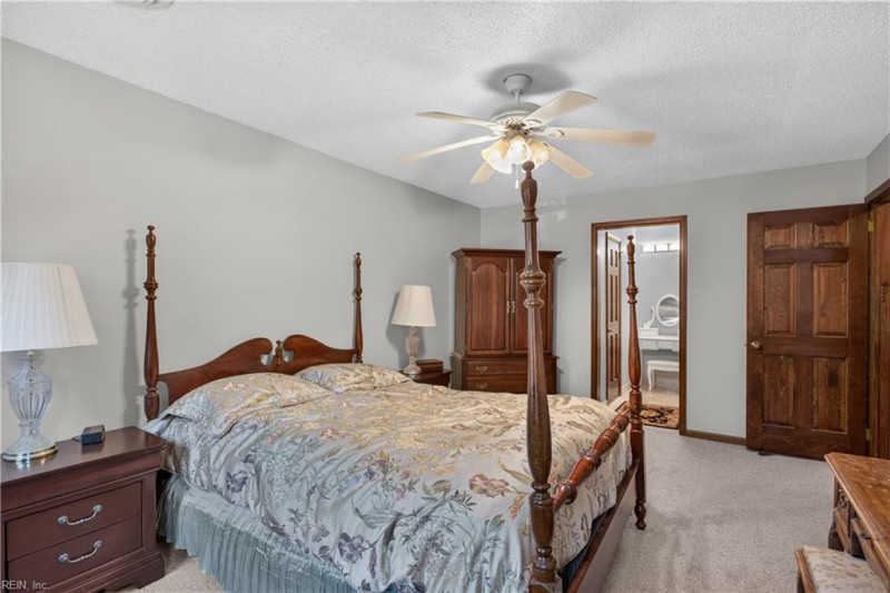 Photo 24 of 36 residential for sale in Chesapeake virginia