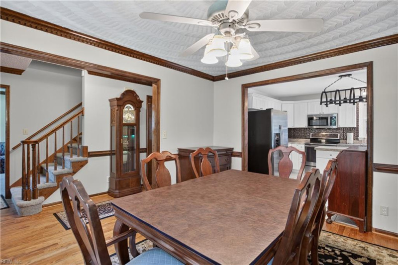 Photo 9 of 36 residential for sale in Chesapeake virginia