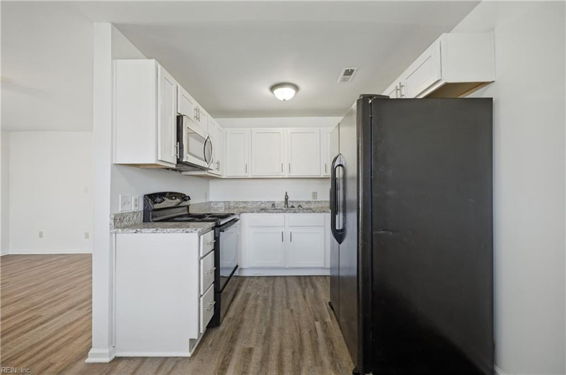 Photo 6 of 18 residential for sale in Chesapeake virginia Photo 6 of 18 residential for sale in Chesapeake virginia