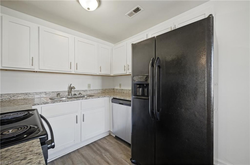 Photo 8 of 18 residential for sale in Chesapeake virginia Photo 8 of 18 residential for sale in Chesapeake virginia