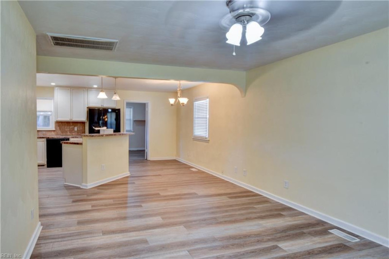 Photo 5 of 16 residential for sale in Chesapeake virginia Photo 5 of 16 residential for sale in Chesapeake virginia