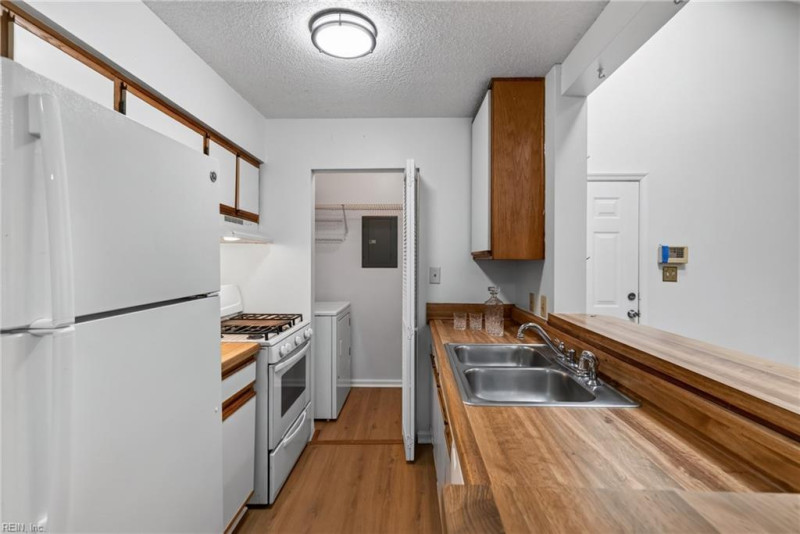 Photo 21 of 49 residential for sale in Newport News virginia