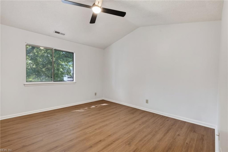 Photo 7 of 49 residential for sale in Newport News virginia