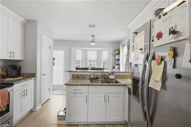Photo 11 of 27 residential for sale in Portsmouth virginia