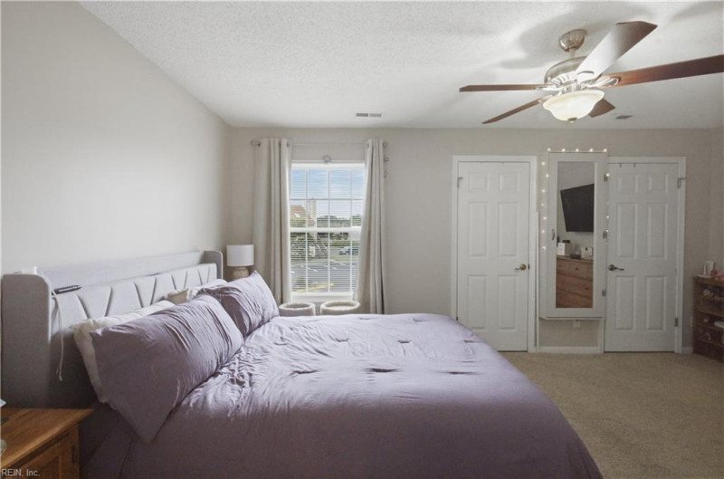 Photo 21 of 27 residential for sale in Portsmouth virginia