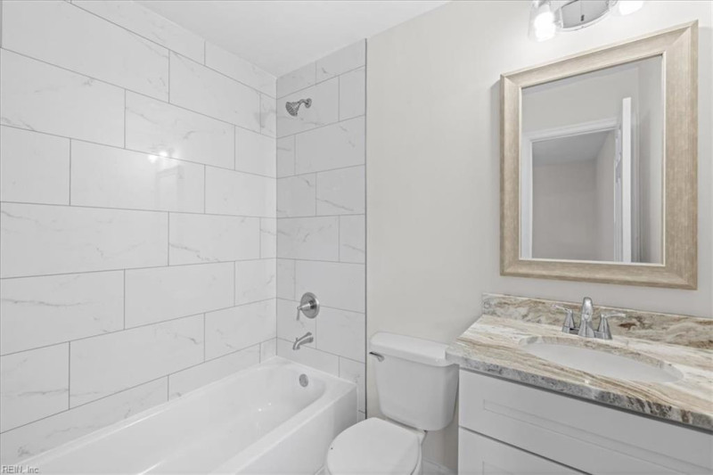 Photo 19 of 31 residential for sale in Chesapeake virginia
