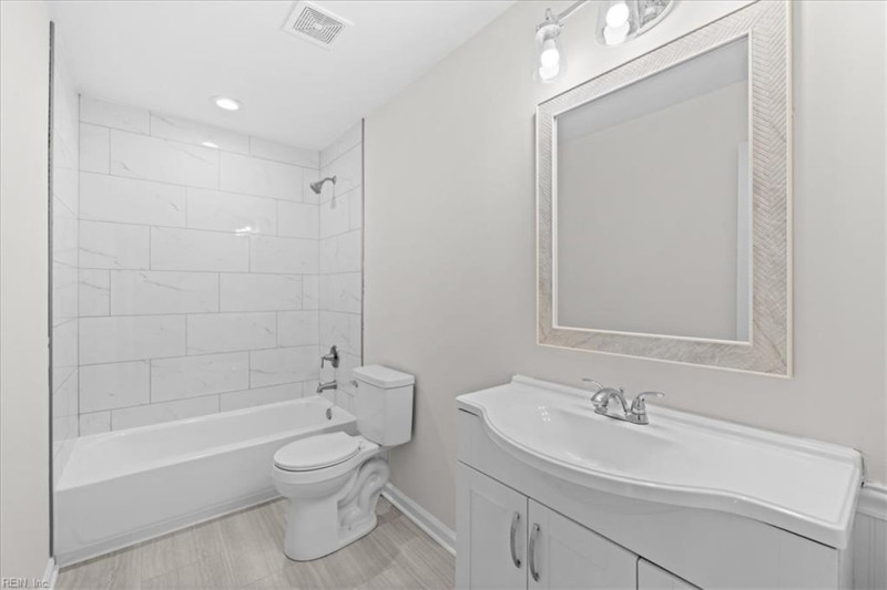 Photo 23 of 31 residential for sale in Chesapeake virginia