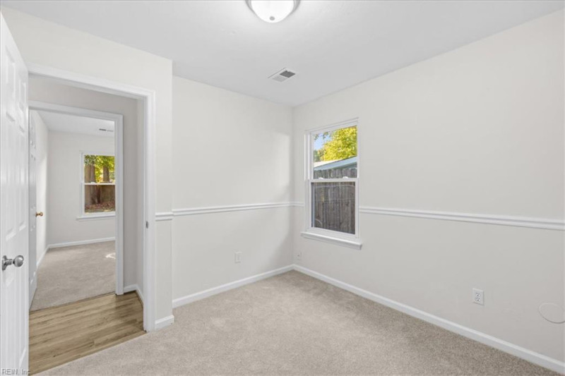 Photo 25 of 31 residential for sale in Chesapeake virginia