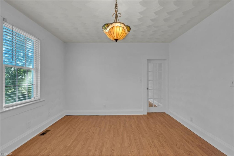 Photo 14 of 37 residential for sale in Norfolk virginia Photo 14 of 37 residential for sale in Norfolk virginia