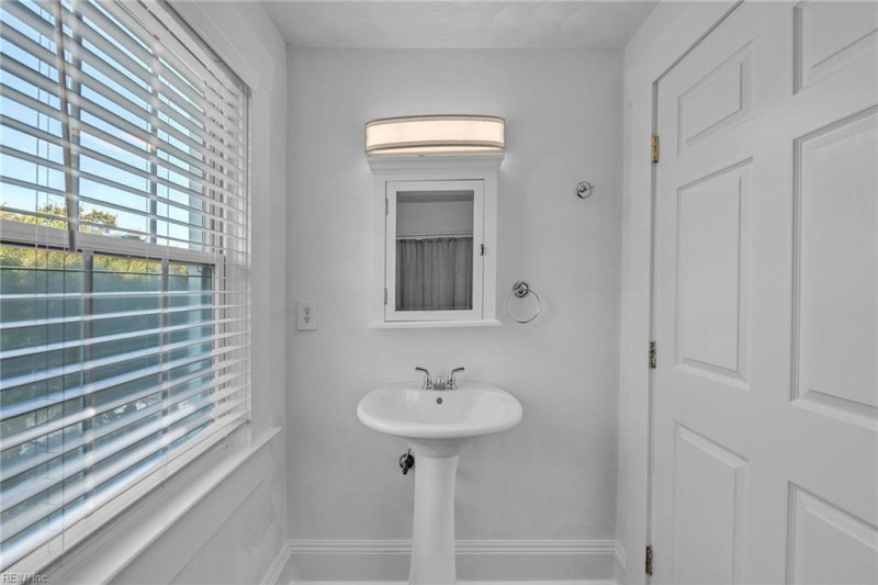 Photo 32 of 37 residential for sale in Norfolk virginia Photo 32 of 37 residential for sale in Norfolk virginia