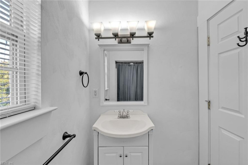 Photo 35 of 37 residential for sale in Norfolk virginia Photo 35 of 37 residential for sale in Norfolk virginia