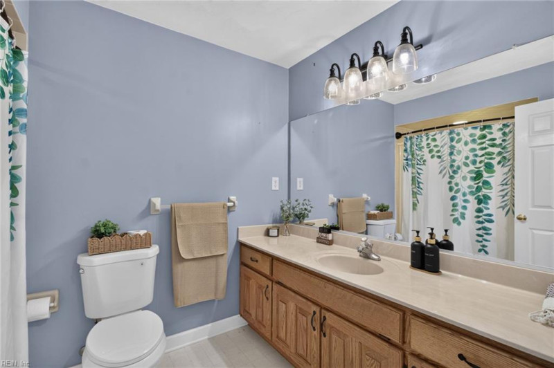 Photo 31 of 39 residential for sale in Chesapeake virginia Photo 31 of 39 residential for sale in Chesapeake virginia
