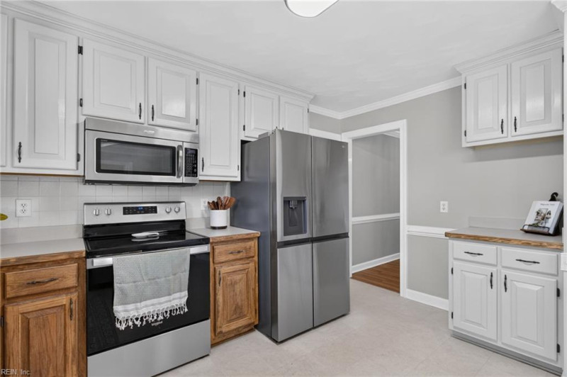 Photo 4 of 39 residential for sale in Chesapeake virginia Photo 4 of 39 residential for sale in Chesapeake virginia