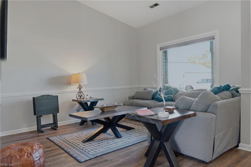Photo 3 of 32 residential for sale in Newport News virginia