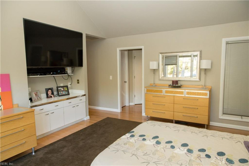 Photo 17 of 50 residential for sale in Virginia Beach virginia