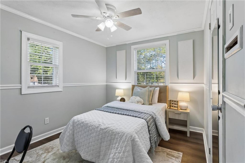 Photo 11 of 49 residential for sale in Gloucester County virginia