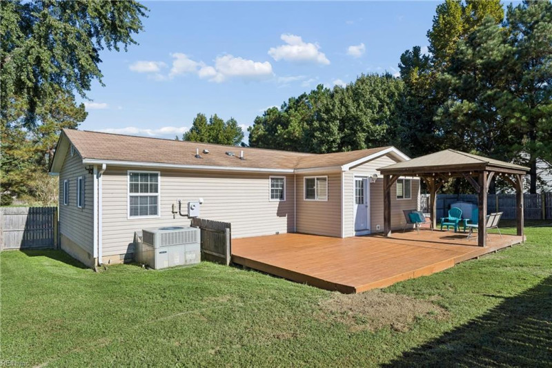 Photo 43 of 49 residential for sale in Gloucester County virginia