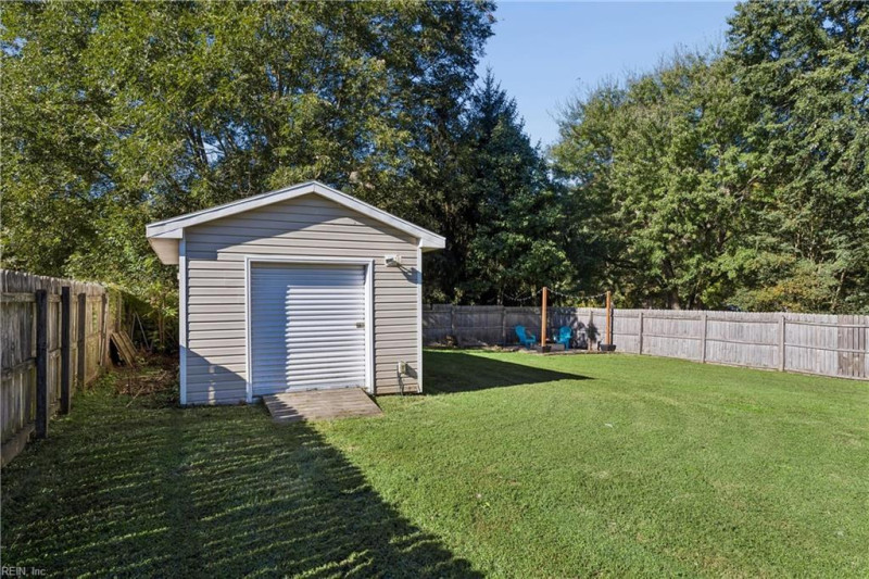 Photo 44 of 49 residential for sale in Gloucester County virginia