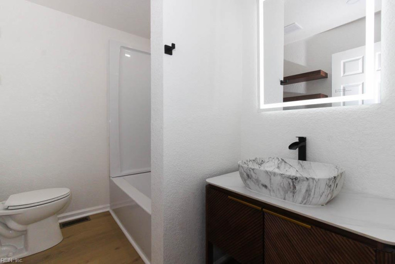 Photo 9 of 28 residential for sale in Norfolk virginia Photo 9 of 28 residential for sale in Norfolk virginia