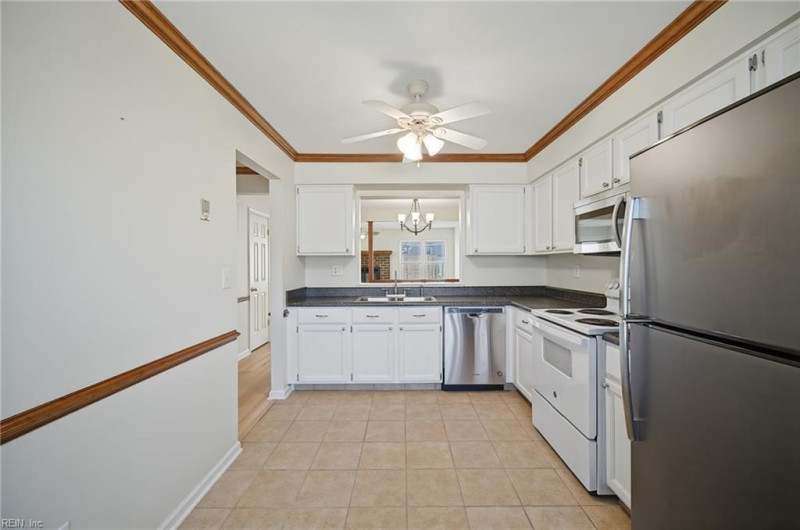 Photo 12 of 31 residential for sale in Chesapeake virginia Photo 12 of 31 residential for sale in Chesapeake virginia