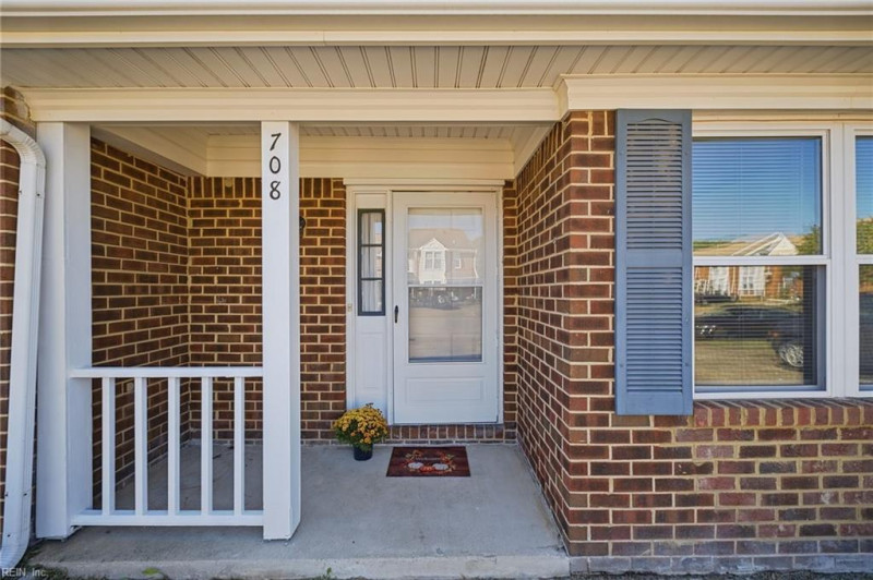 Photo 4 of 31 residential for sale in Chesapeake virginia Photo 4 of 31 residential for sale in Chesapeake virginia
