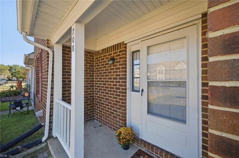 Photo 5 of 31 residential for sale in Chesapeake virginia Photo 5 of 31 residential for sale in Chesapeake virginia