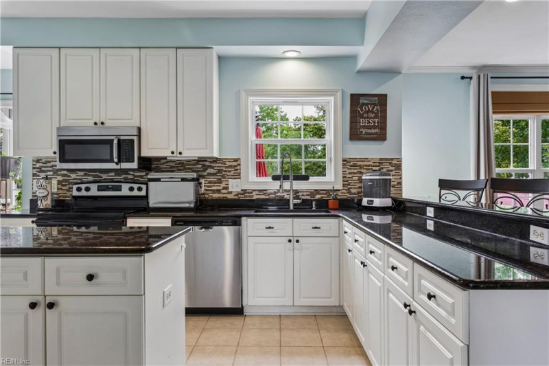 Photo 5 of 48 residential for sale in Chesapeake virginia Photo 5 of 48 residential for sale in Chesapeake virginia