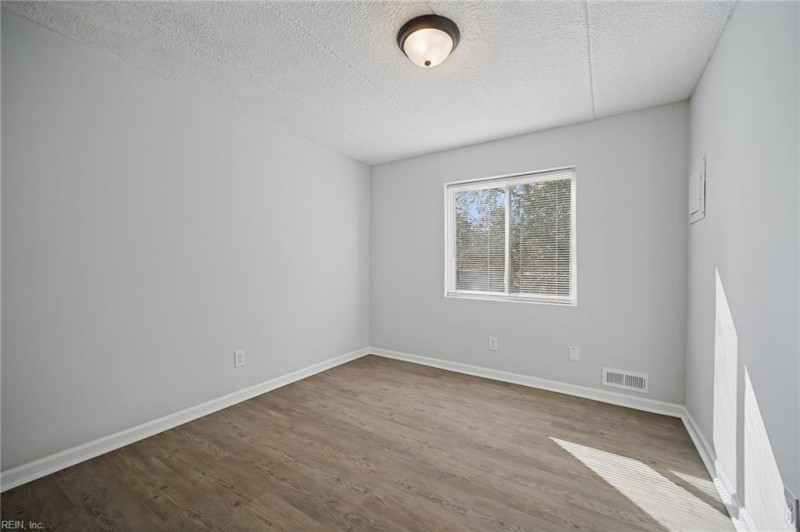 Photo 14 of 27 residential for sale in Norfolk virginia Photo 14 of 27 residential for sale in Norfolk virginia
