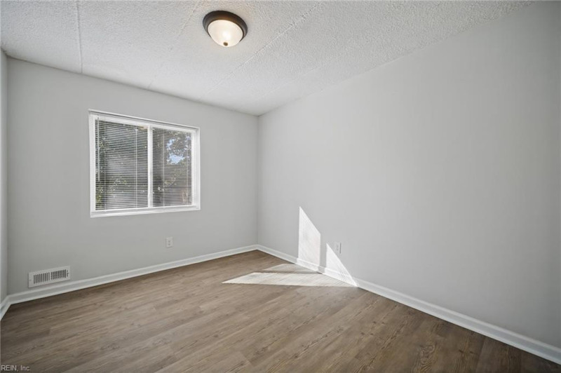Photo 19 of 27 residential for sale in Norfolk virginia Photo 19 of 27 residential for sale in Norfolk virginia