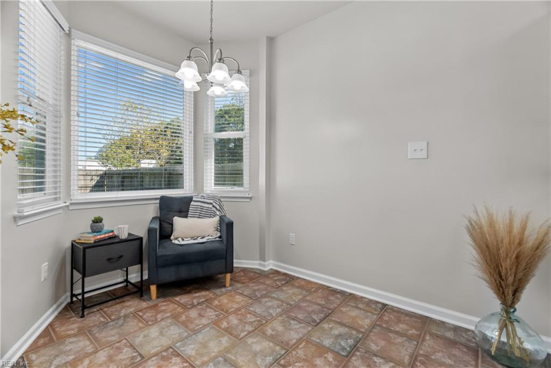 Photo 15 of 50 residential for sale in Chesapeake virginia