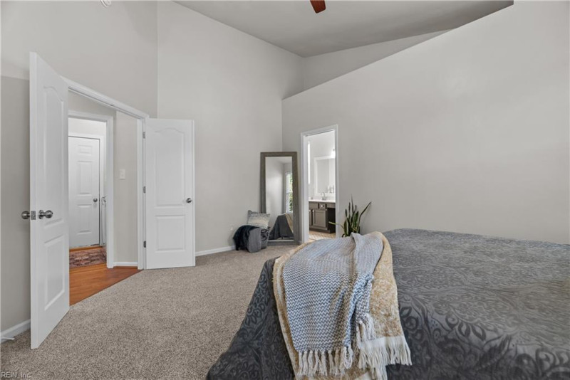 Photo 26 of 50 residential for sale in Chesapeake virginia