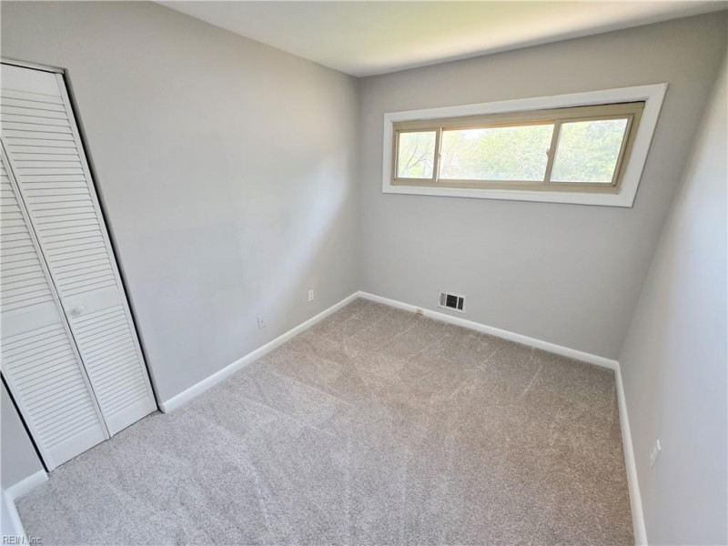 Photo 18 of 25 residential for sale in Norfolk virginia