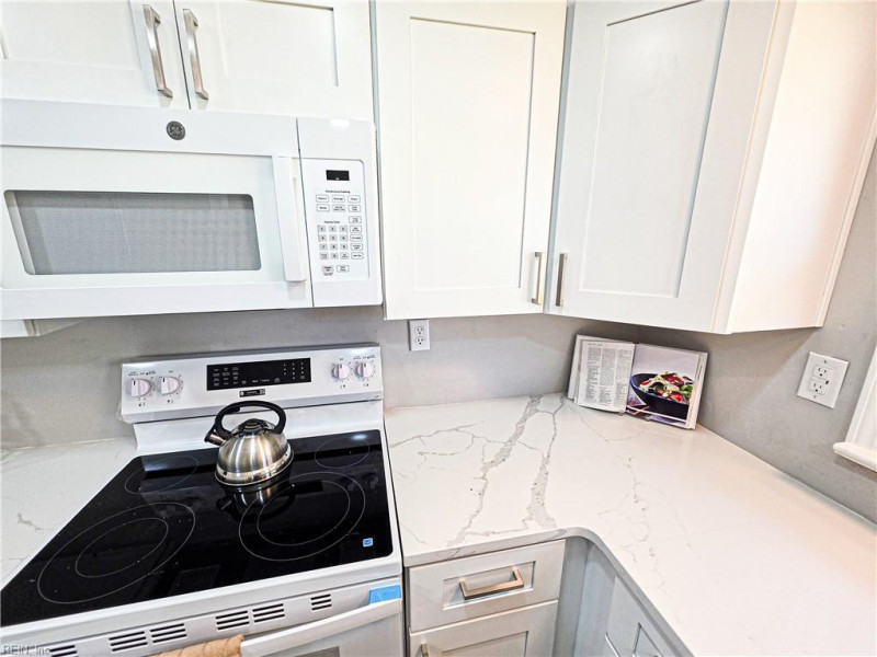 Photo 4 of 25 residential for sale in Norfolk virginia