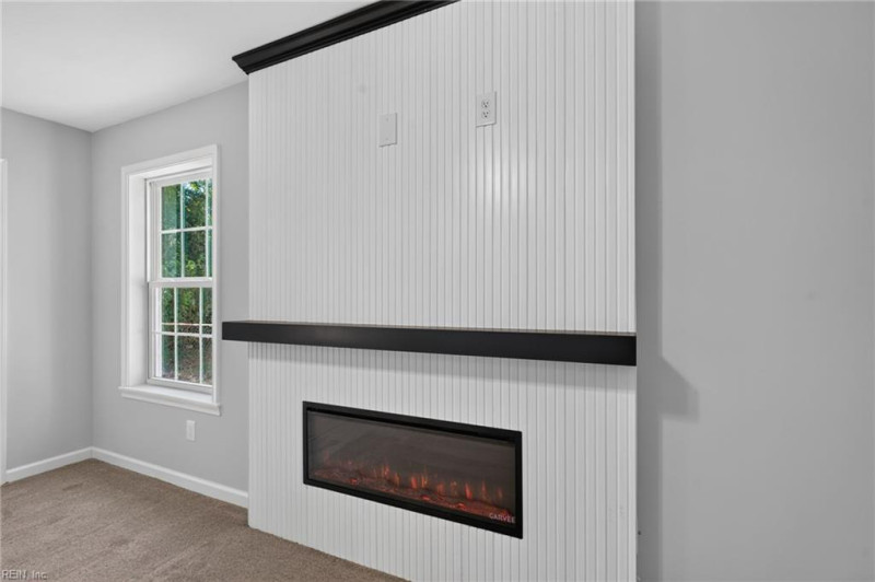 Photo 15 of 36 residential for sale in Hampton virginia