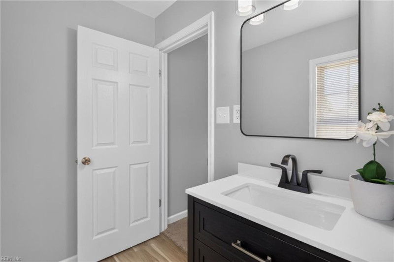 Photo 19 of 36 residential for sale in Hampton virginia